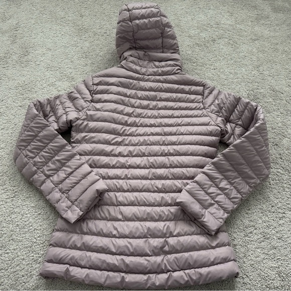 Lululemon Pack it Down Jacket - Picture 5 of 11